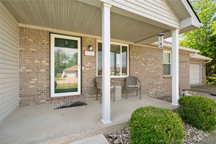 2108 Kingsfield Street, Jeffersonville, IN 47130 - #3