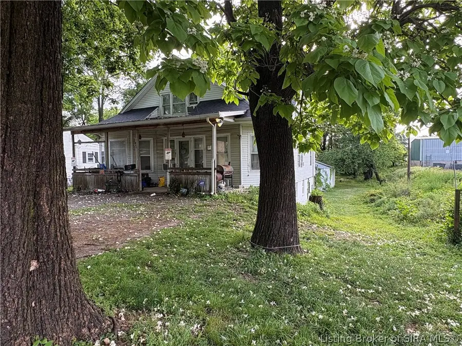 151 N Bond Street, Scottsburg, IN 47170 - #3