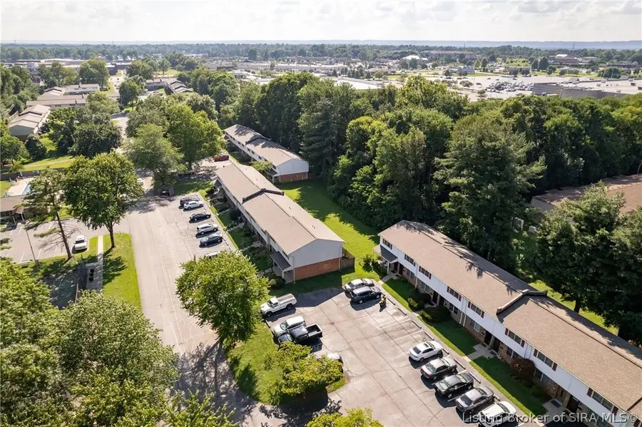 3157 Wooded Way, Jeffersonville, IN 47130 - #2