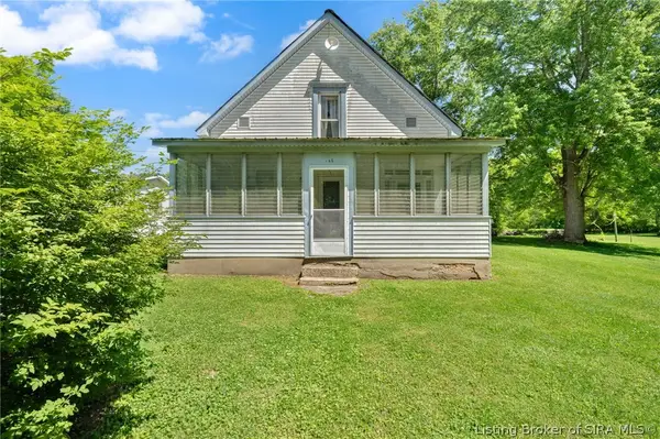 186 S Fredericksburg Depauw Road, Fredericksburg, IN 47120