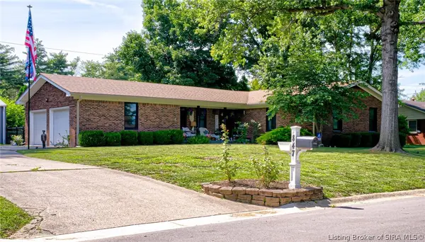 847 Beechwood Street, Sellersburg, IN 47172