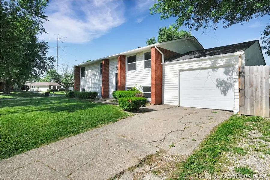 1310 Longfellow Drive, Jeffersonville, IN 47129 - #2