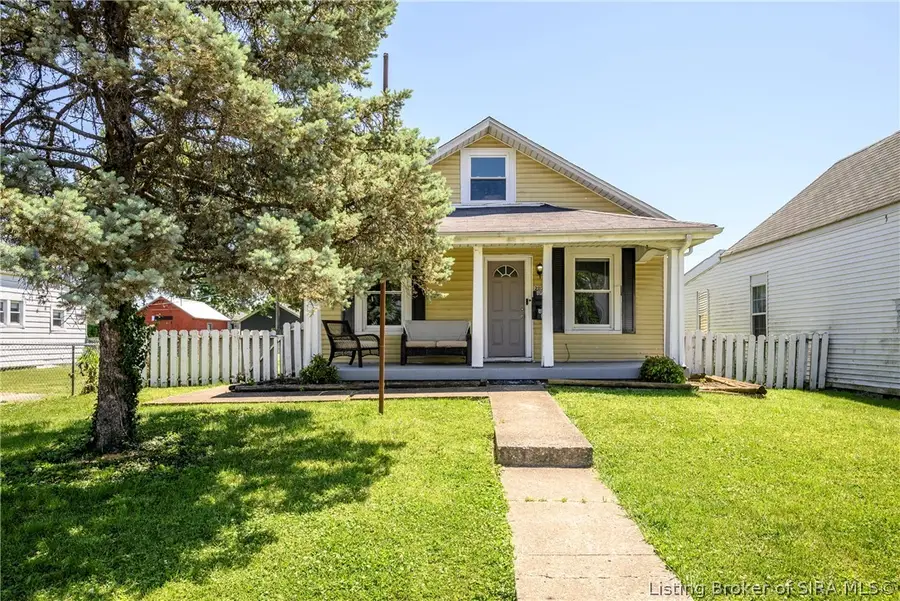 2112 E Market Street, New Albany, IN 47150 - #2