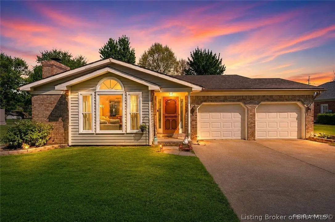 1614 W Monique Drive, Scottsburg, IN 47170 - #1