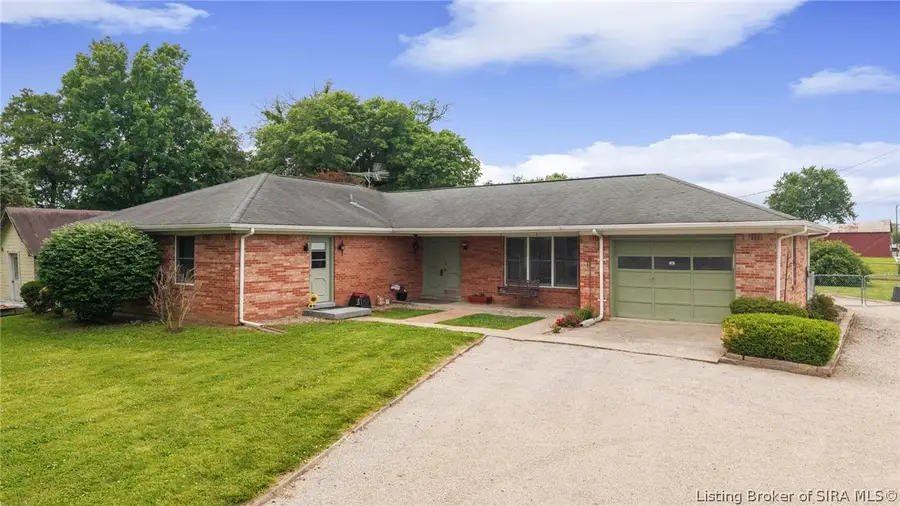 109 S Poplar Street, New Washington, IN 47162 - #2