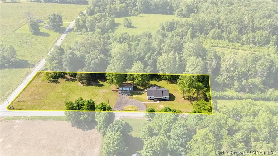 934 E Crothersville Road, Austin, IN 47102 - #2