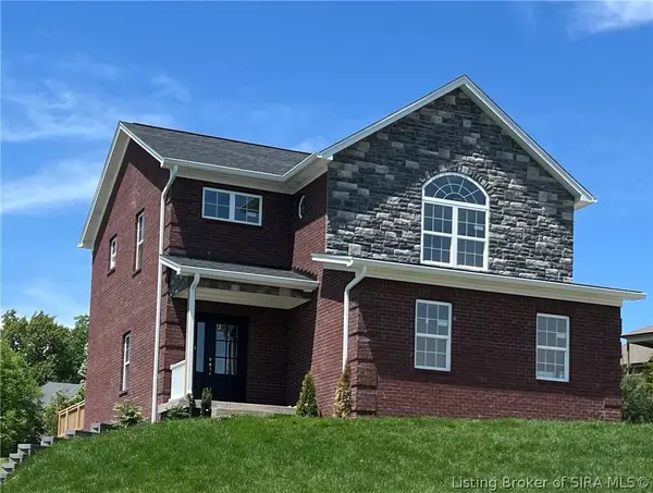 4001 Crestwood Drive, Floyds Knobs, IN 47119