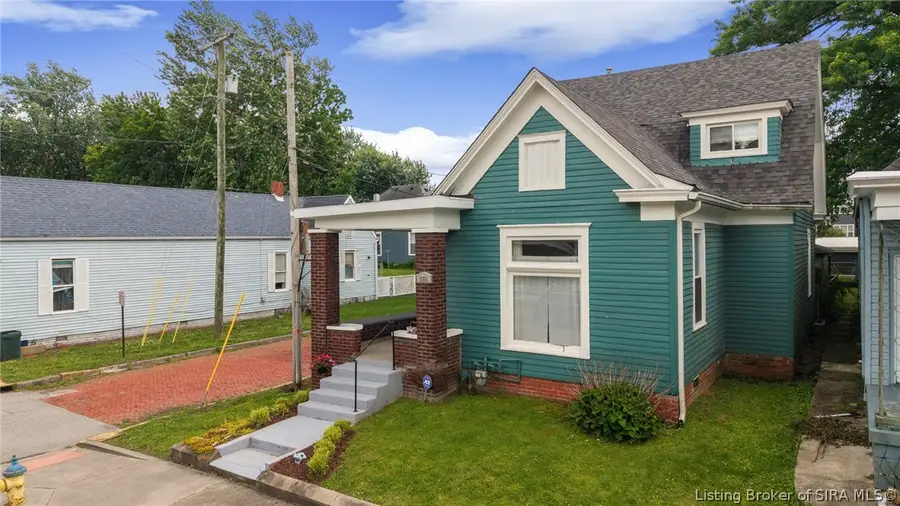 520 E Elm Street, New Albany, IN 47150 - #2