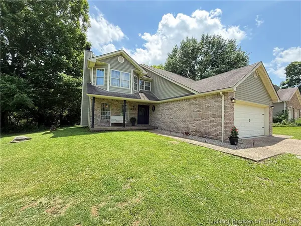206 Slate Run Drive, Henryville, IN 47126