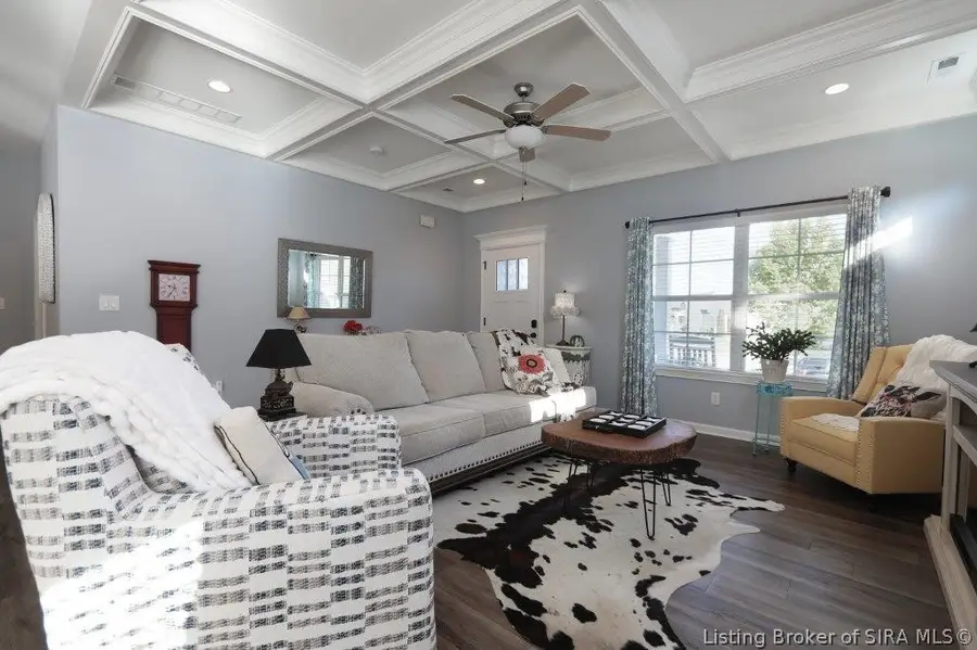 3802 Willard Drive, Jeffersonville, IN 47130 - #3