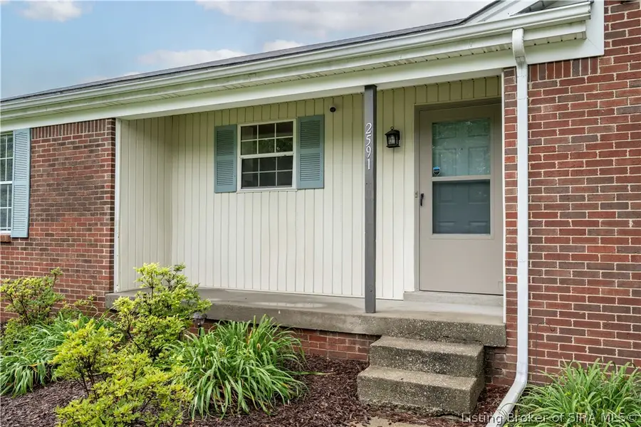 2591 Hickoryvale Drive, New Albany, IN 47150 - #3