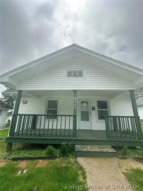 604 W Bristol Street, Salem, IN 47167