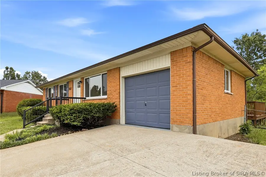 1022 Spicewood Plaza, Jeffersonville, IN 47129 - #3