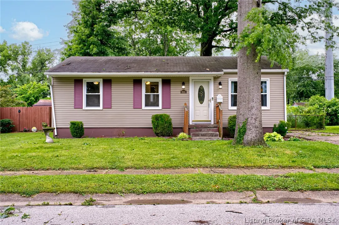 913 Holly Drive, Jeffersonville, IN 47130 - #1