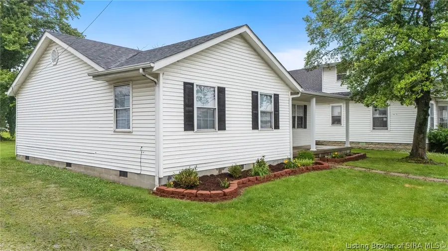 230 S Main Street, Scottsburg, IN 47170 - #2