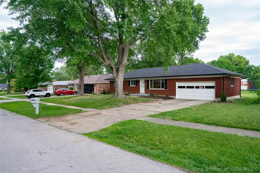 1334 Mill Lane, New Albany, IN 47150 - #2