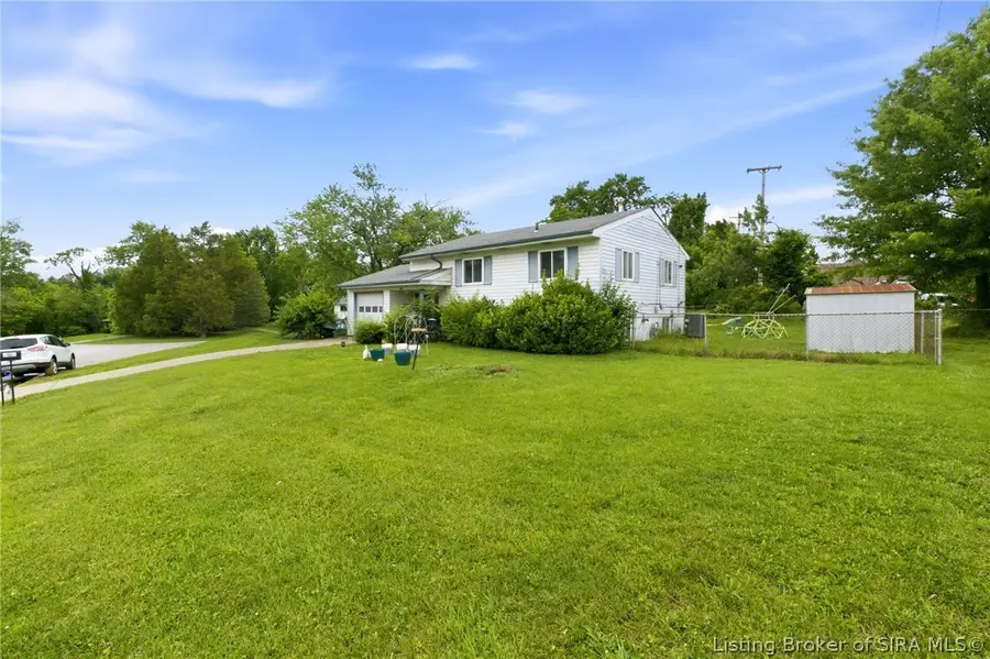 702 Cherokee Drive, New Albany, IN 47150 - #3
