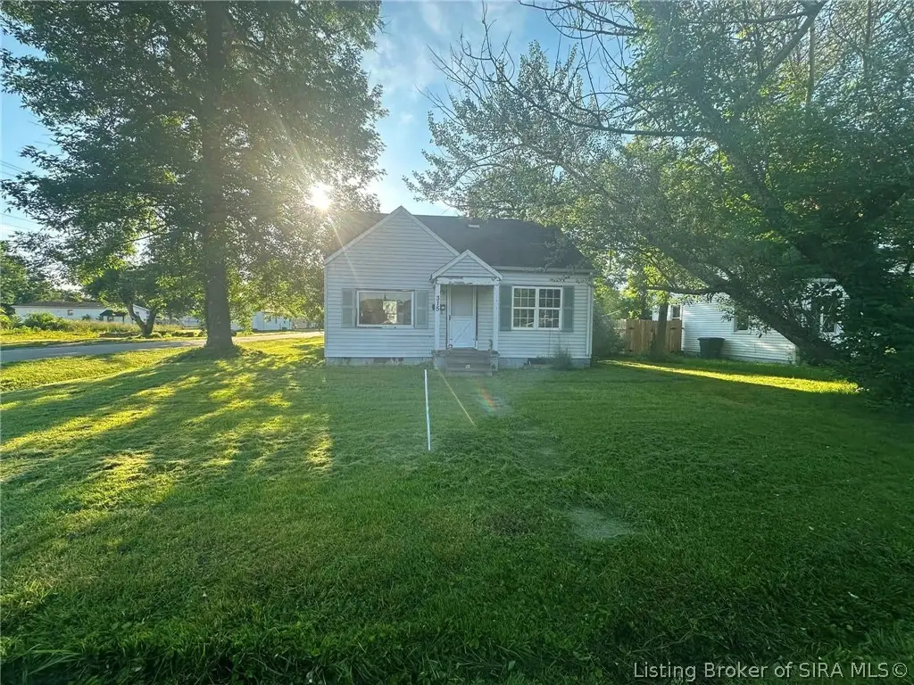315 S Third Street, Austin, IN 47102 - #1