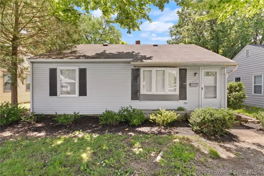 928 E 8th Street, Jeffersonville, IN 47130 - #1