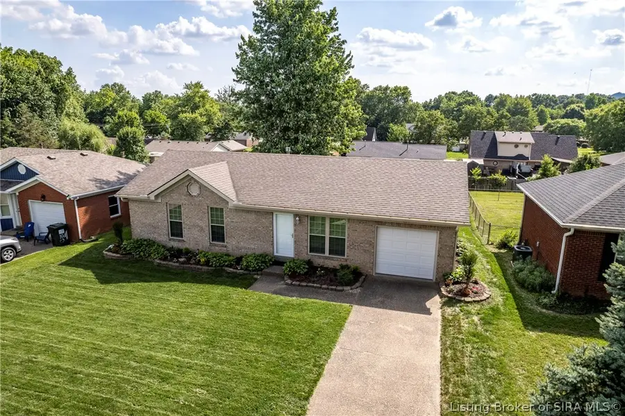 4207 Glenbrook E, New Albany, IN 47150 - #2