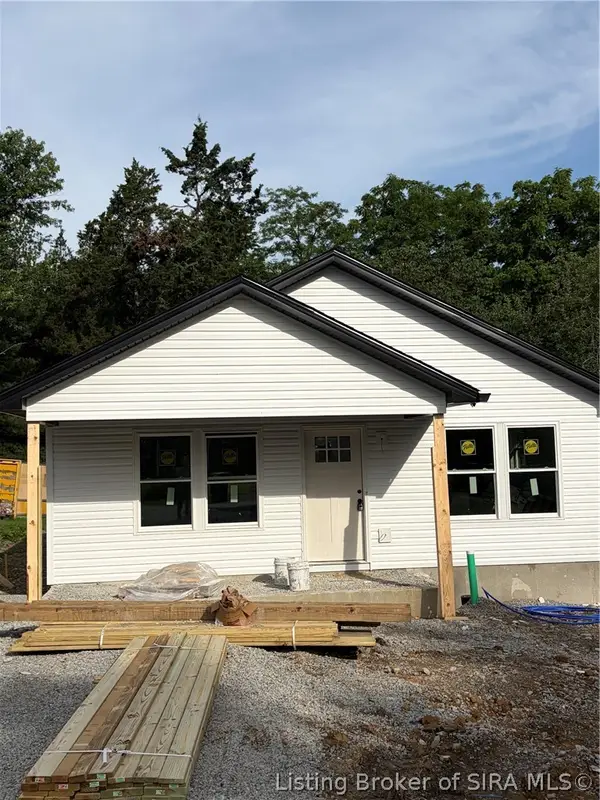 2039 Edgewood Drive, Charlestown, IN 47111