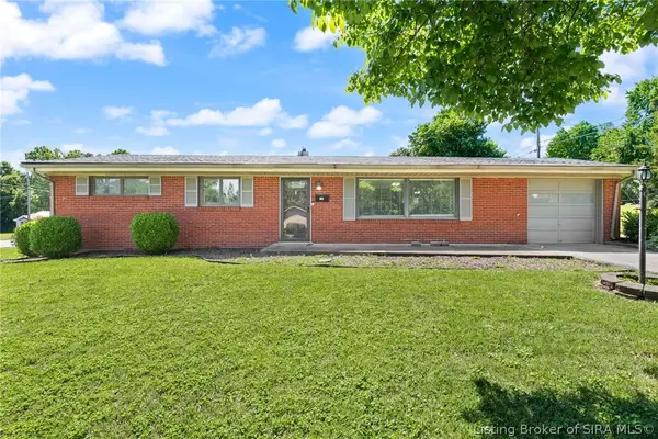 403 Linnwood Avenue, Sellersburg, IN 47172