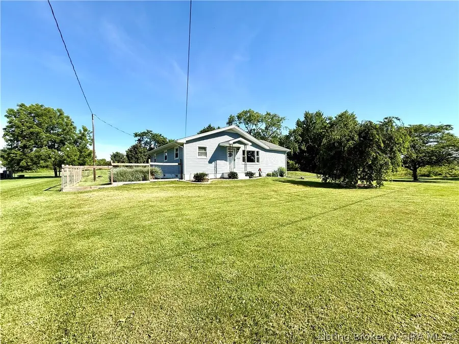 1619 Henryville Bluelick Road, Henryville, IN 47126 - #3