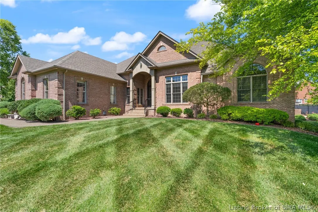 6000 English Court, Floyds Knobs, IN 47119 - #1