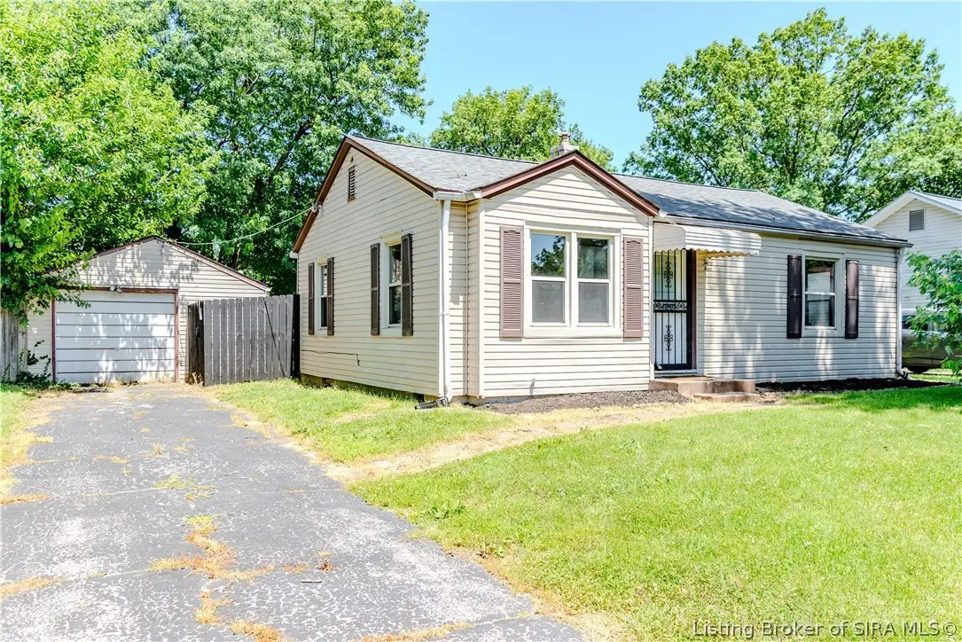 34 Louise Street, Jeffersonville, IN 47130 - #1