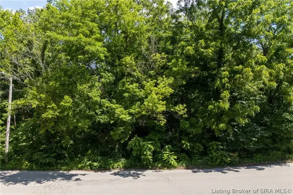 911 Oakland Drive, New Albany, IN 47150