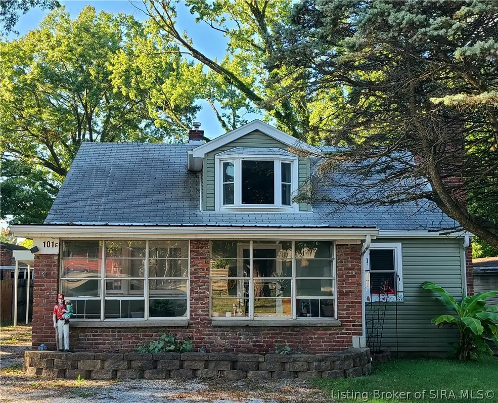 101 E Maple Court, Clarksville, IN 47129 - #1