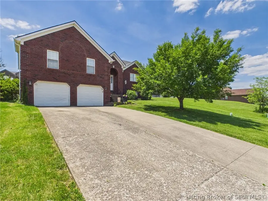 3114 Heritage Heights Way, Jeffersonville, IN 47130 - #2