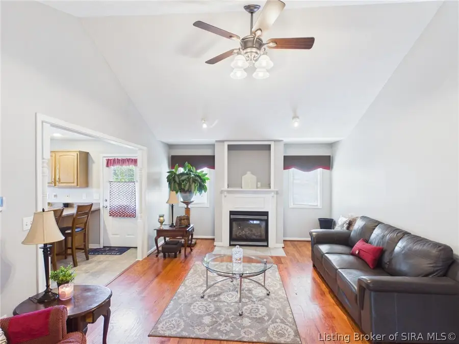 3114 Heritage Heights Way, Jeffersonville, IN 47130 - #3