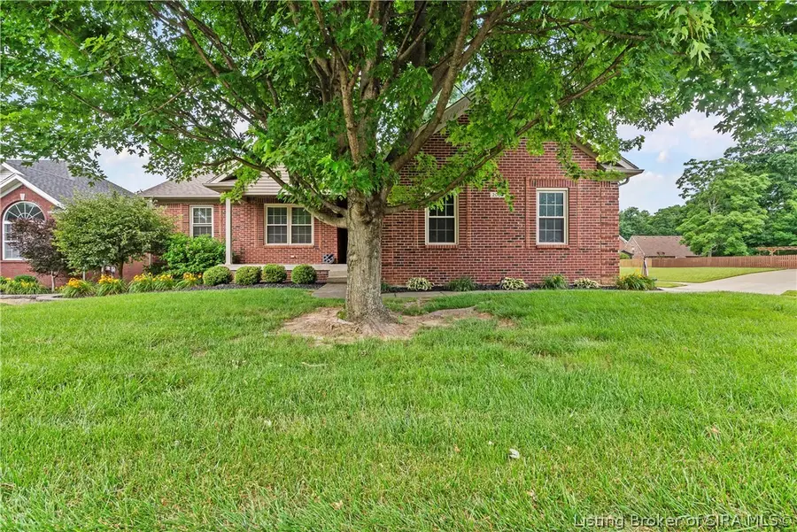 2000 Sterling Oaks Drive, Sellersburg, IN 47172 - #2