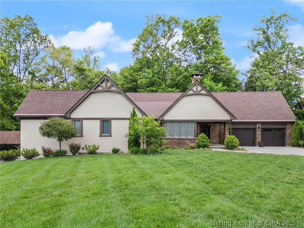 3611 Vale Hill Drive, Floyds Knobs, IN 47119 - #1