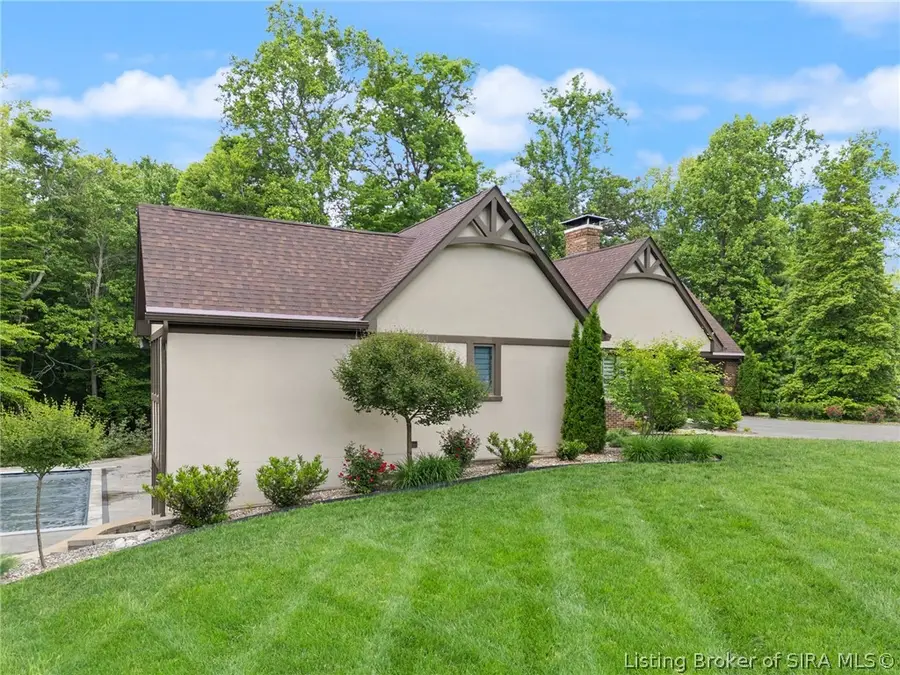 3611 Vale Hill Drive, Floyds Knobs, IN 47119 - #2
