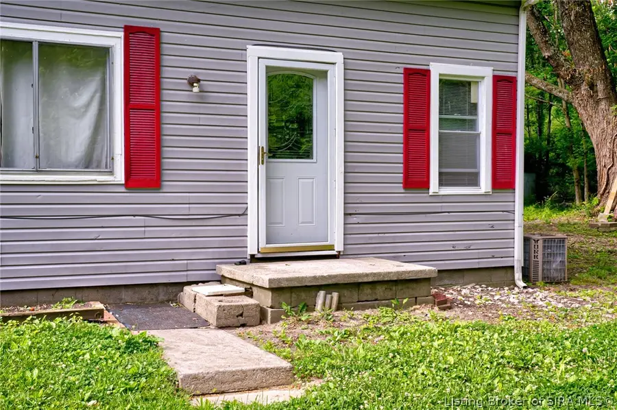 2138 S Leslie Lane, Scottsburg, IN 47170 - #2
