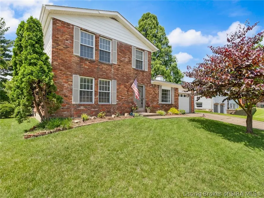 1010 Woodbourne Drive, New Albany, IN 47150 - #2