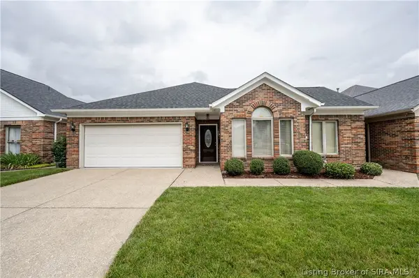 1615 Greenleaves Drive, Jeffersonville, IN 47130