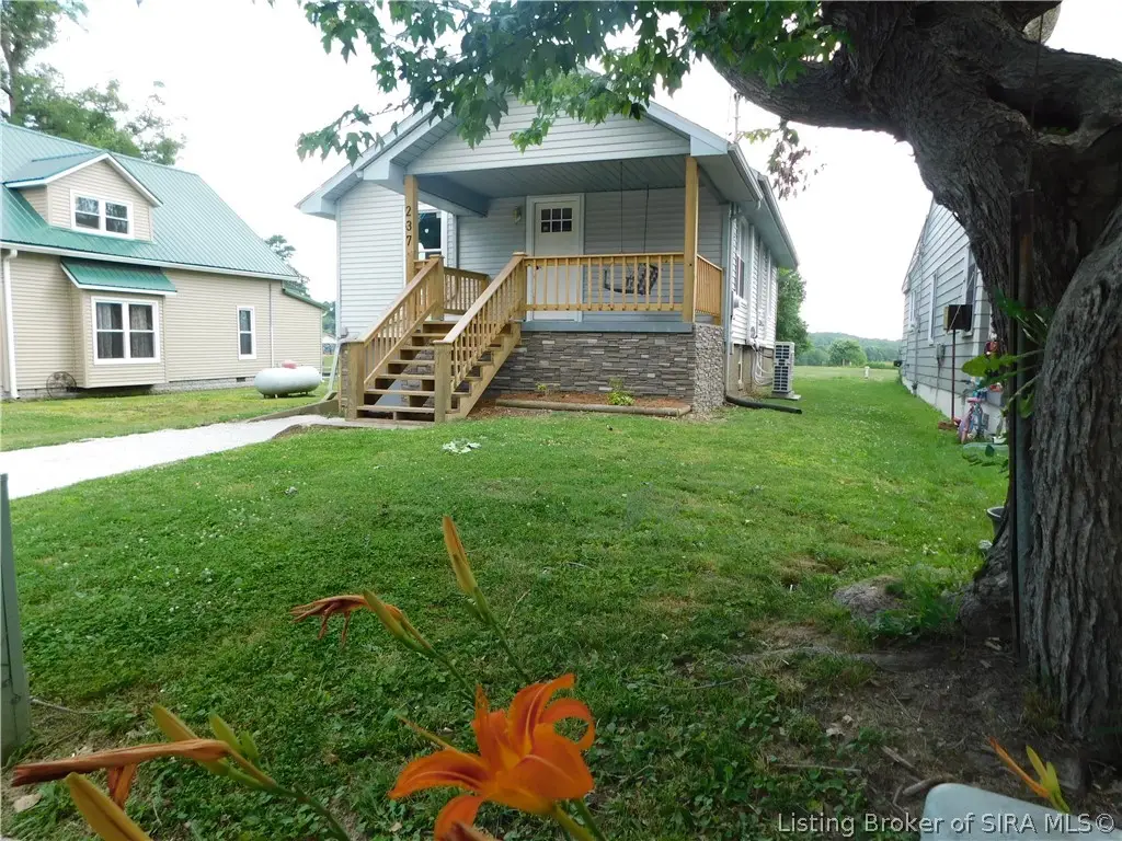 237 E Karnes Court, Pekin, IN 47165 - #1