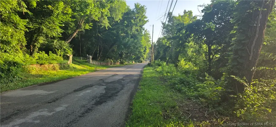 5613 Upper River Road, Jeffersonville, IN 47130 - #3