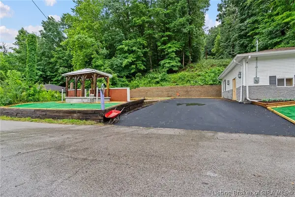 3285 Budd Road, New Albany, IN 47150
