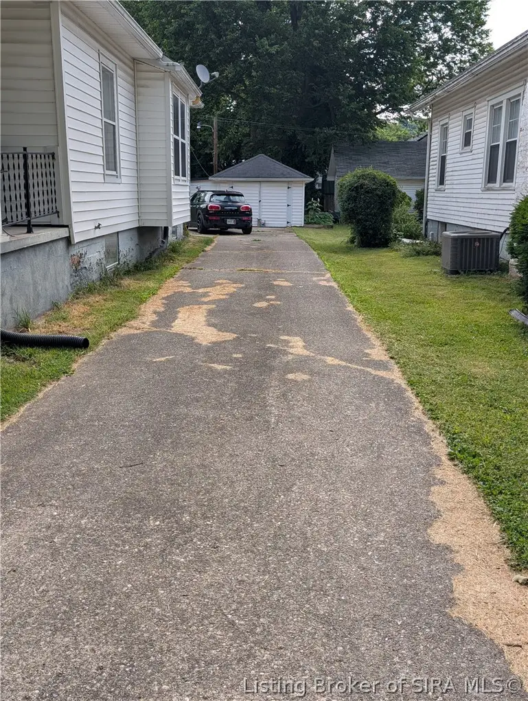 913 7th Street, Carrollton, KY 41008 - #3