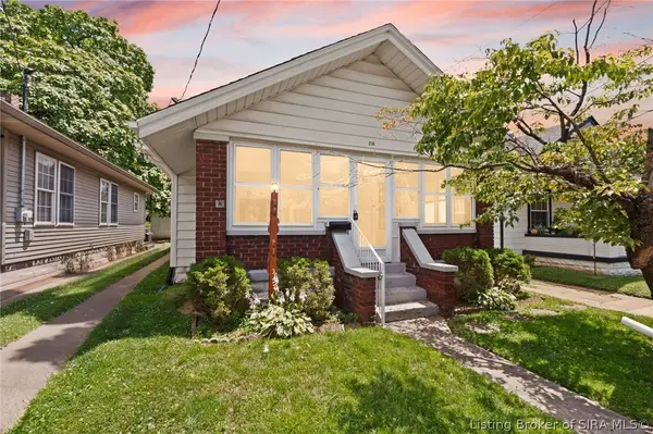 216 Sloemer Avenue, New Albany, IN 47150
