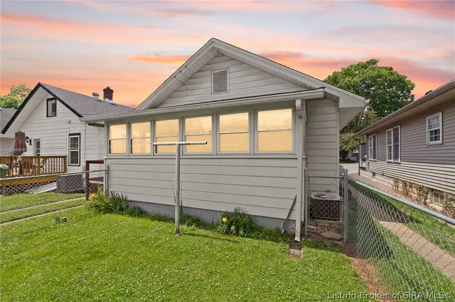 216 Sloemer Avenue, New Albany, IN 47150 - #2