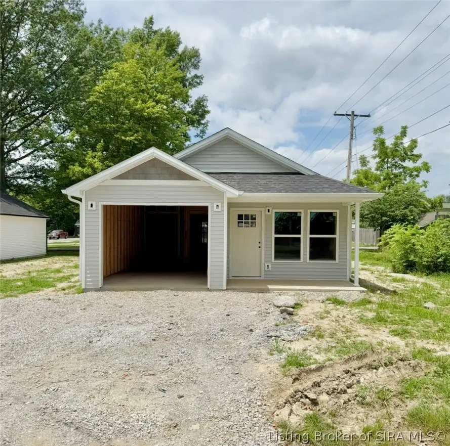 378 S Washington Street, Scottsburg, IN 47170 - #2
