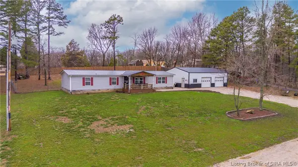 11443 S Whispering Pine Road, Huntingburg, IN 47542
