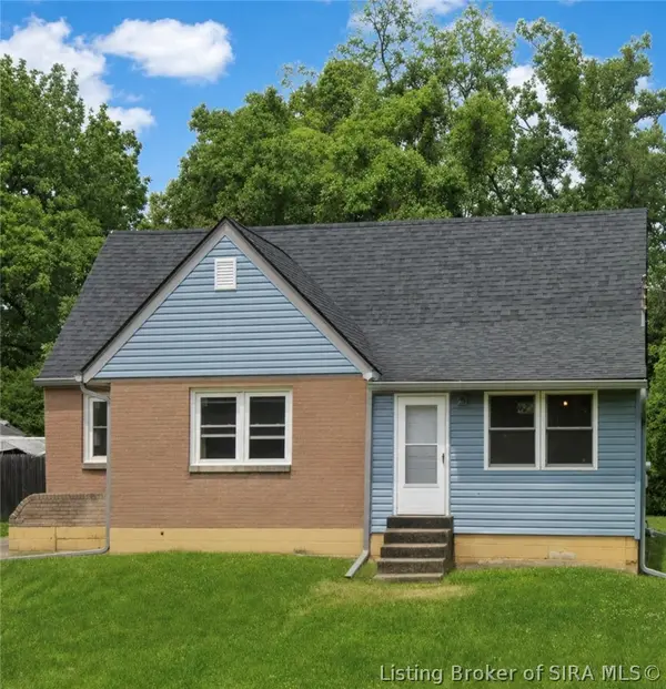 735 Cornell Avenue W, Clarksville, IN 47129