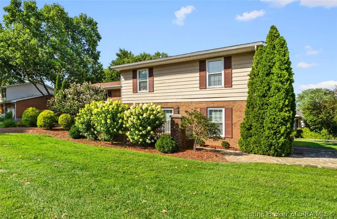 917 Castlewood Drive, New Albany, IN 47150 - #1