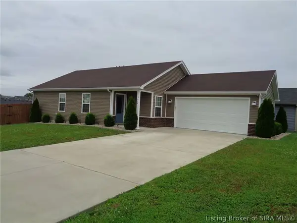9024 Woodford Drive, Charlestown, IN 47111